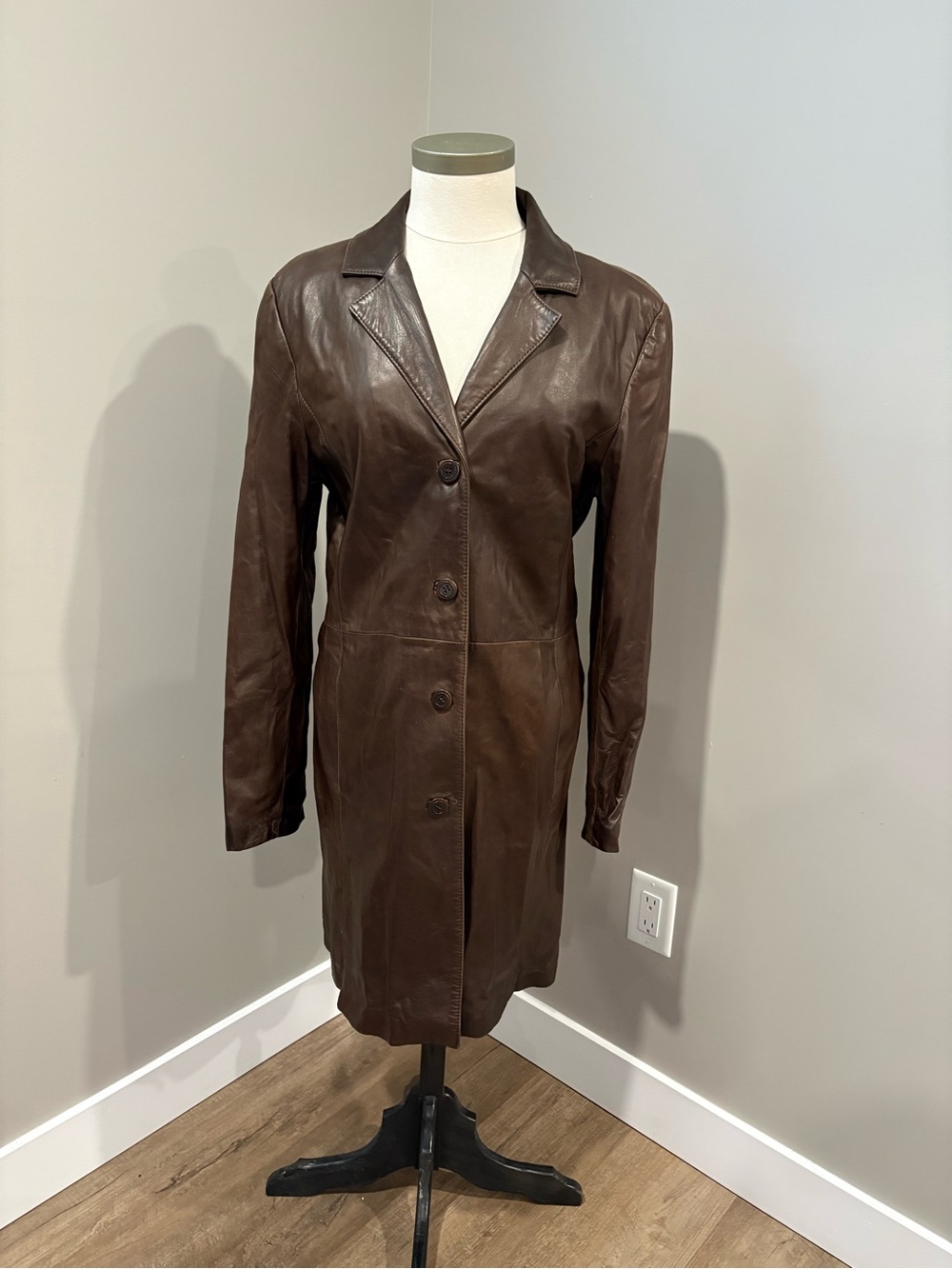 Vintage Danier Classic Brown/Cognac Italian Leather Button-Front Coat